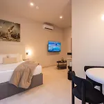 Apartman Loft - B 1-6 Smart Access & Urban Calm