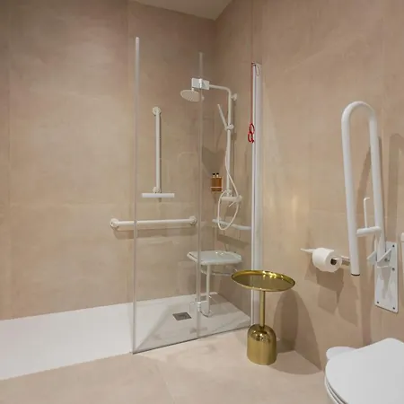 Loft - B 1-6 Smart Access & Urban Calm *