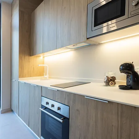 Loft - B 1-6 Smart Access & Urban Calm