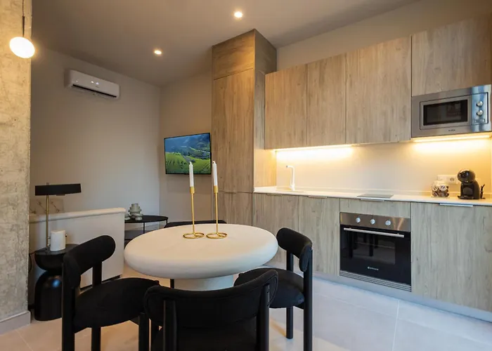 Loft - B 1-6 Smart Access & Urban Calm
