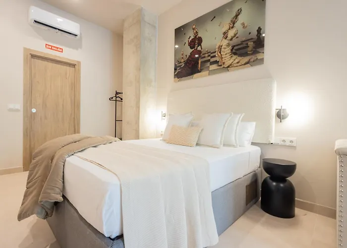 Loft - B 1-6 Smart Access & Urban Calm *