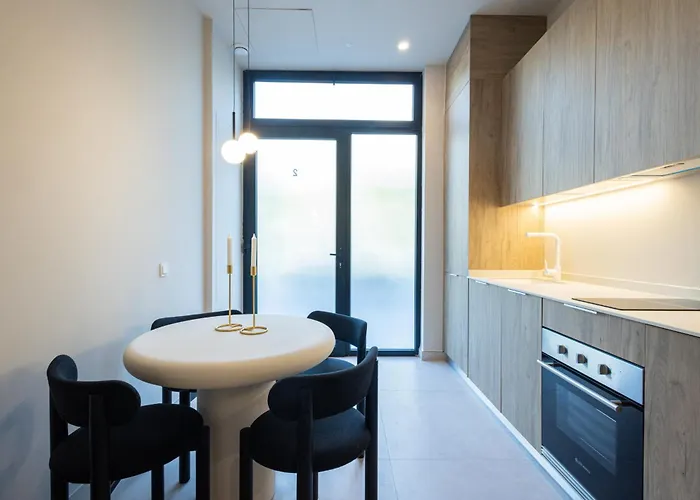 Loft - B 1-6 Smart Access & Urban Calm