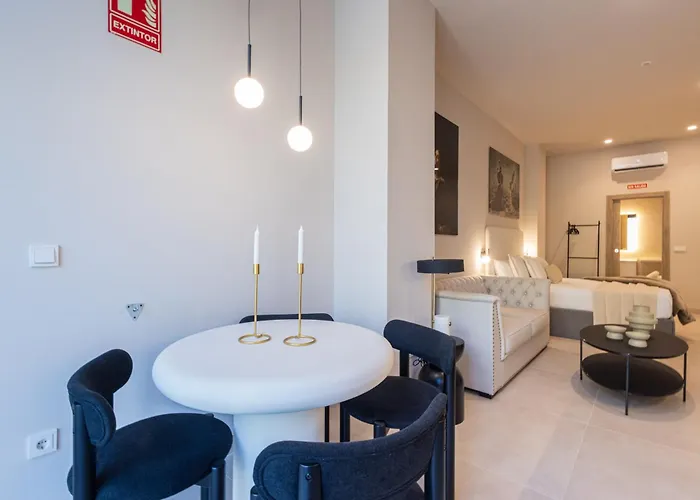 Loft - B 1-6 Smart Access & Urban Calm