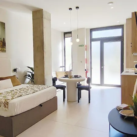 Apartment Loft - B 1-6 Smart Access & Urban Calm