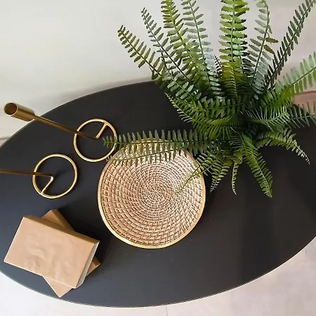 Apartment Loft - B4 Smart Access & Urban Calm *