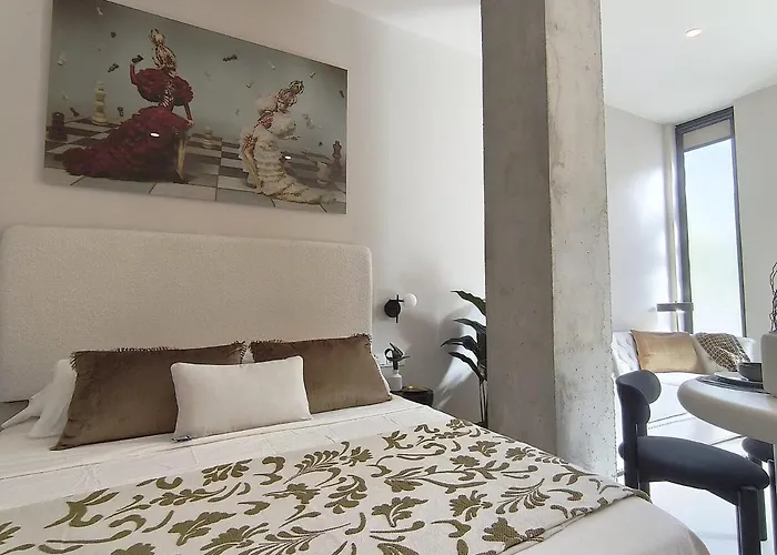 Apartment Loft - B4 Smart Access & Urban Calm